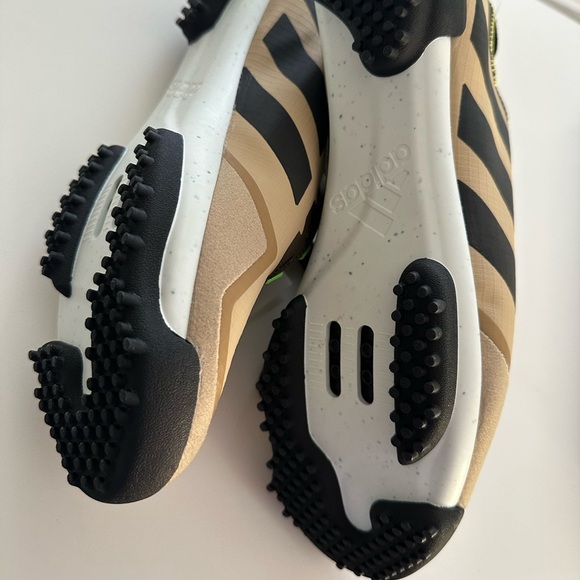 NWT Adidas The Gravel Cycling Shoes Beige Mountain Bike Cleats GX1664 Men's 9 - Picture 9 of 9